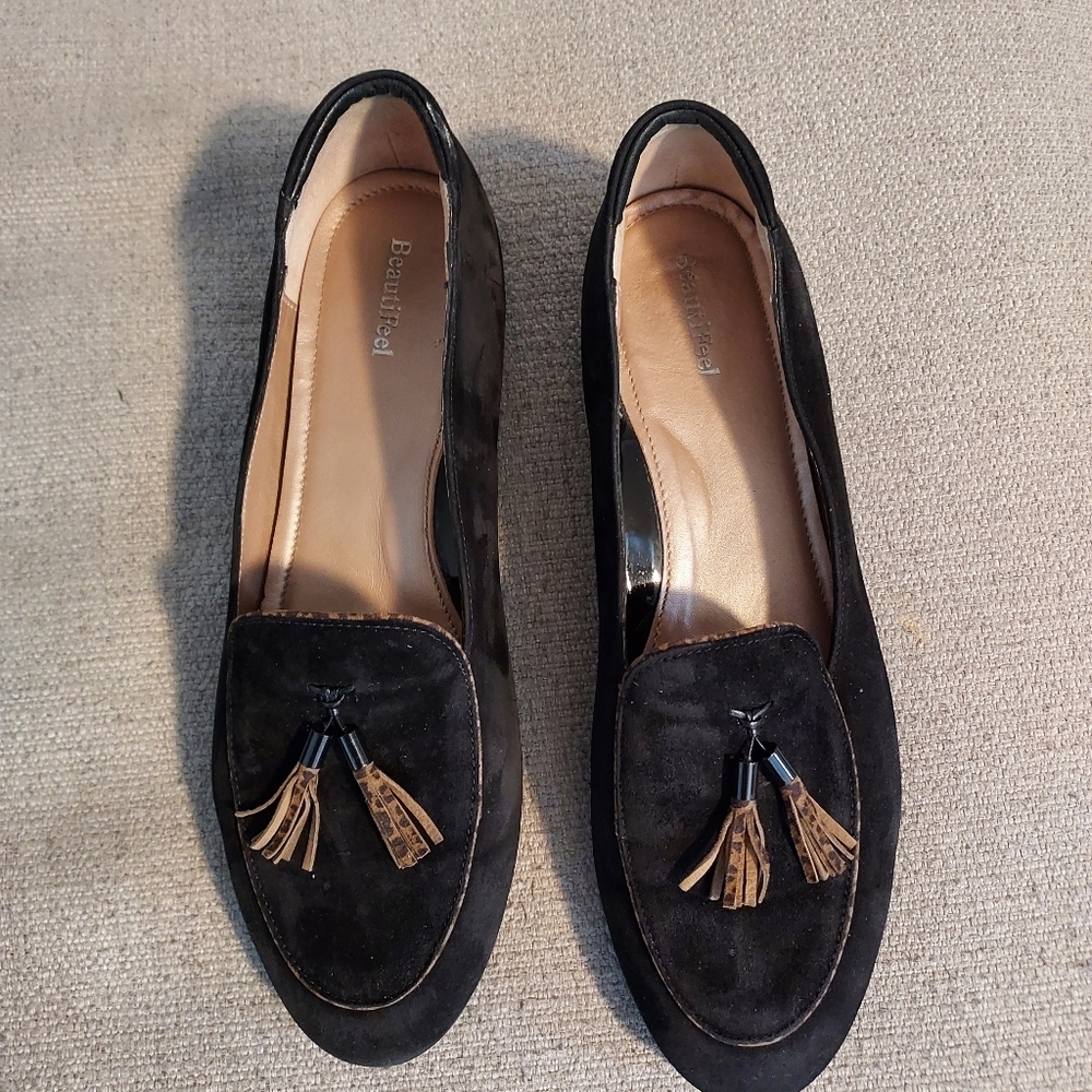 BeautiFeel Chloe Suede Loafers with Animal Print Tassles Sz-40 9/9.5